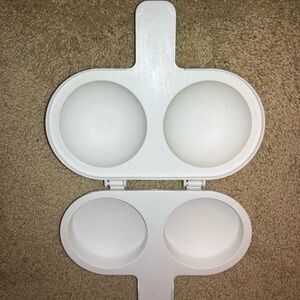 Nordic ware White microwave Egg Poacher